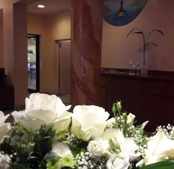 Hotelli Stazione Sul Lago Di Iseo