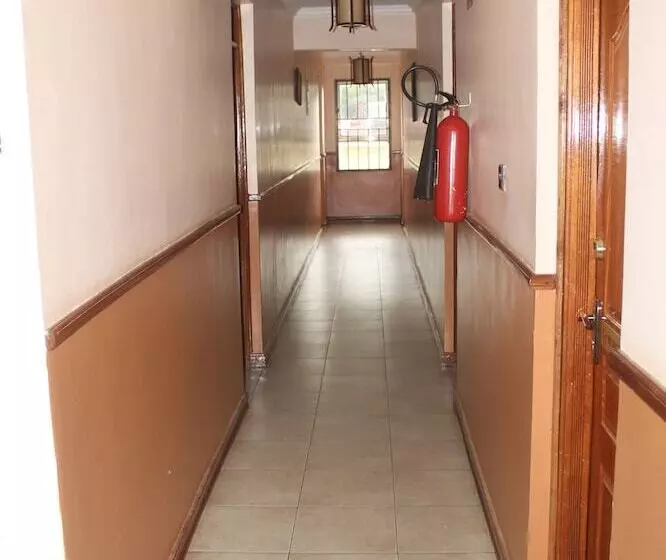 هتل Victoria Comfort Inn Kisumu