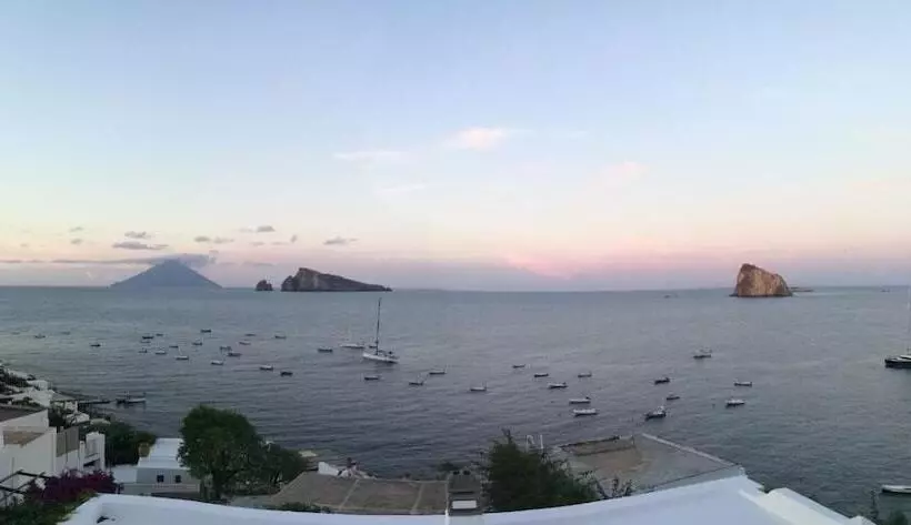 ペンション Panareal