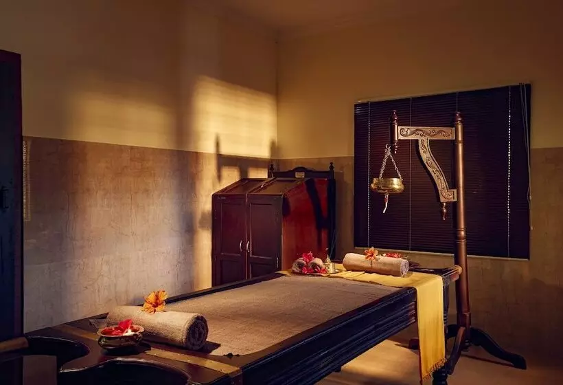 Lomakeskus Sterling Anaikatti