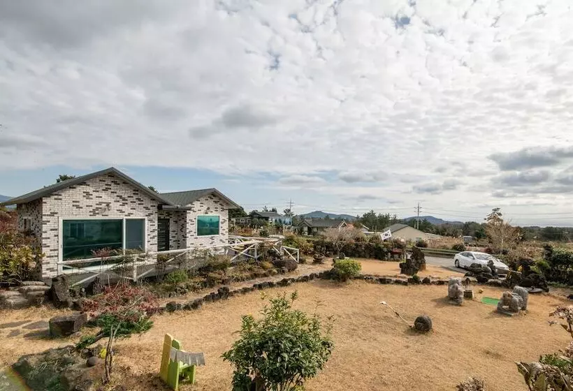 Lionhill Pension