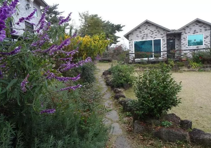 Lionhill Pension