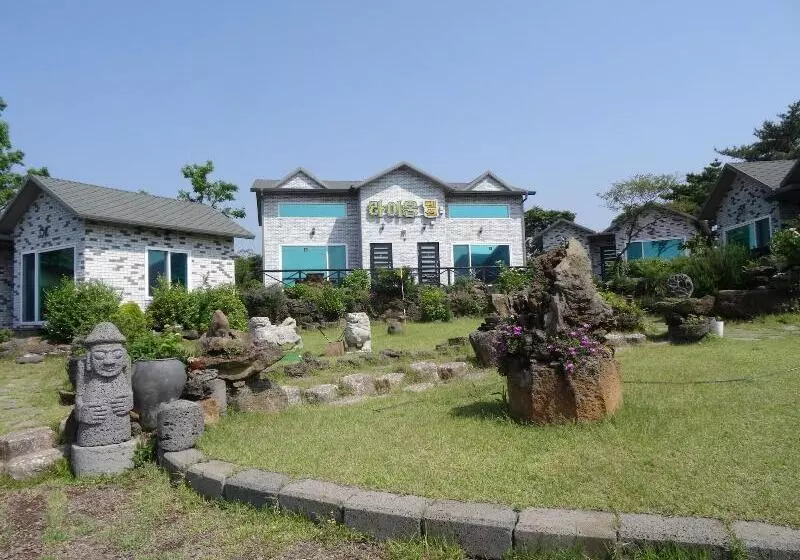 Lionhill Pension