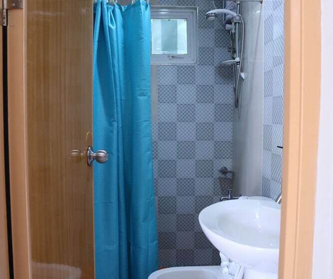 فندق صغير Ea Apartelle Metro Vigan