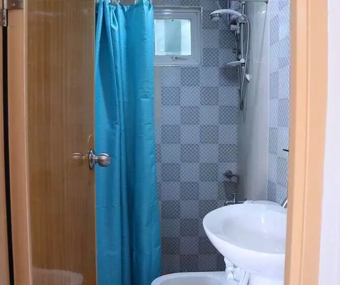 Retkeilymaja Ea Apartelle Metro Vigan