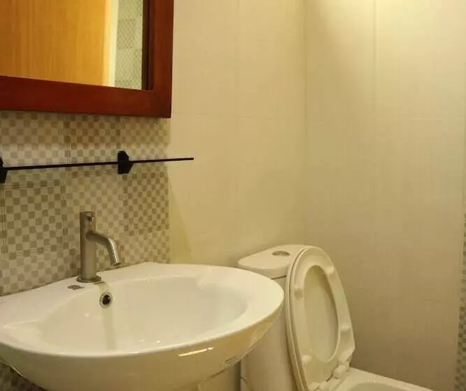 Retkeilymaja Ea Apartelle Metro Vigan