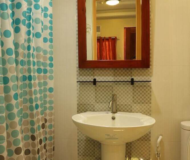 فندق صغير Ea Apartelle Metro Vigan