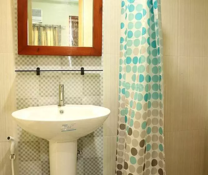 Retkeilymaja Ea Apartelle Metro Vigan