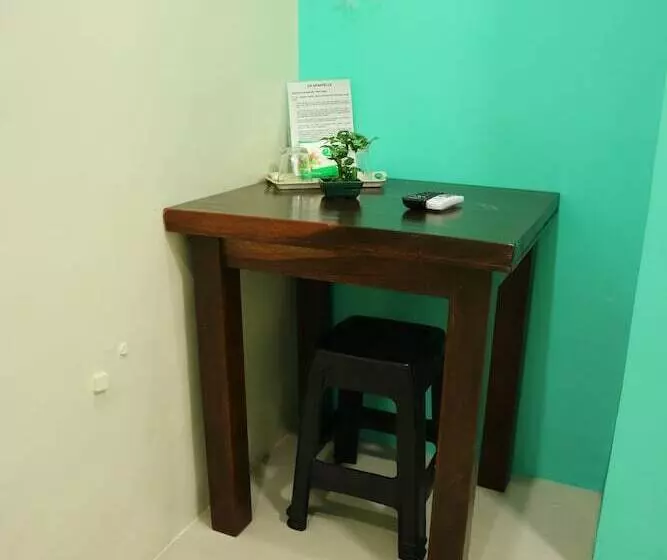 Retkeilymaja Ea Apartelle Metro Vigan