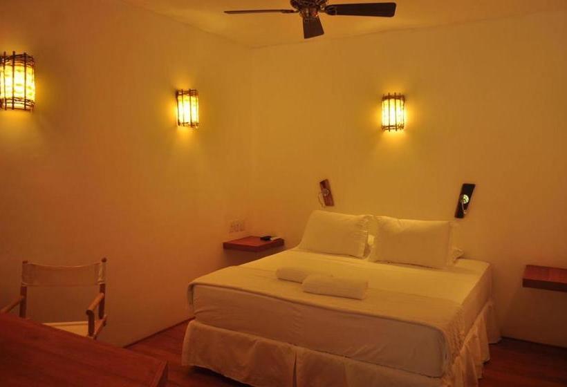 호텔 Hurricane Jeri Gardens