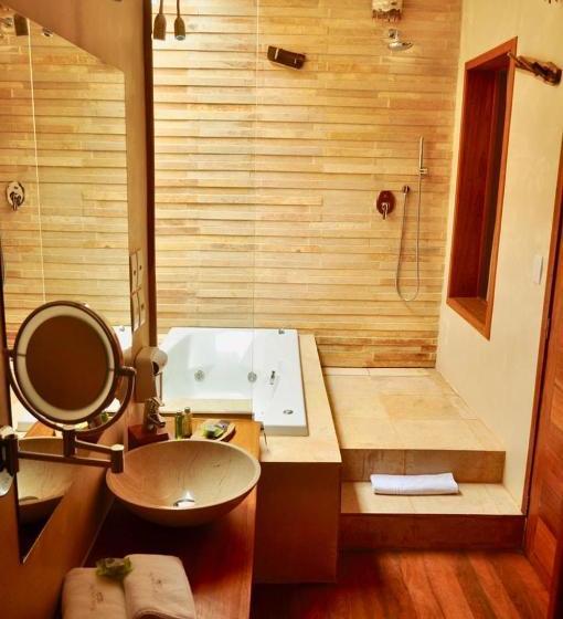 호텔 Hurricane Jeri Gardens