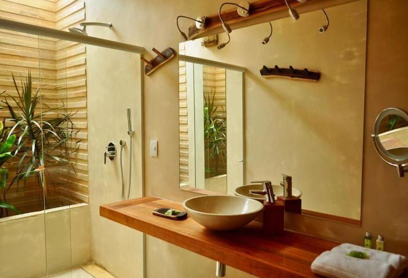 호텔 Hurricane Jeri Gardens