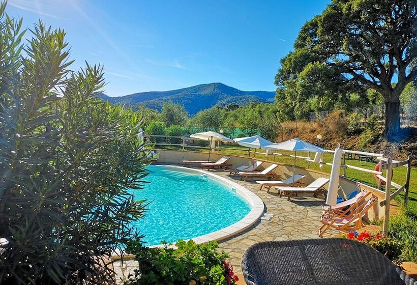 בית מלון כפרי Agriturismo La Luciana