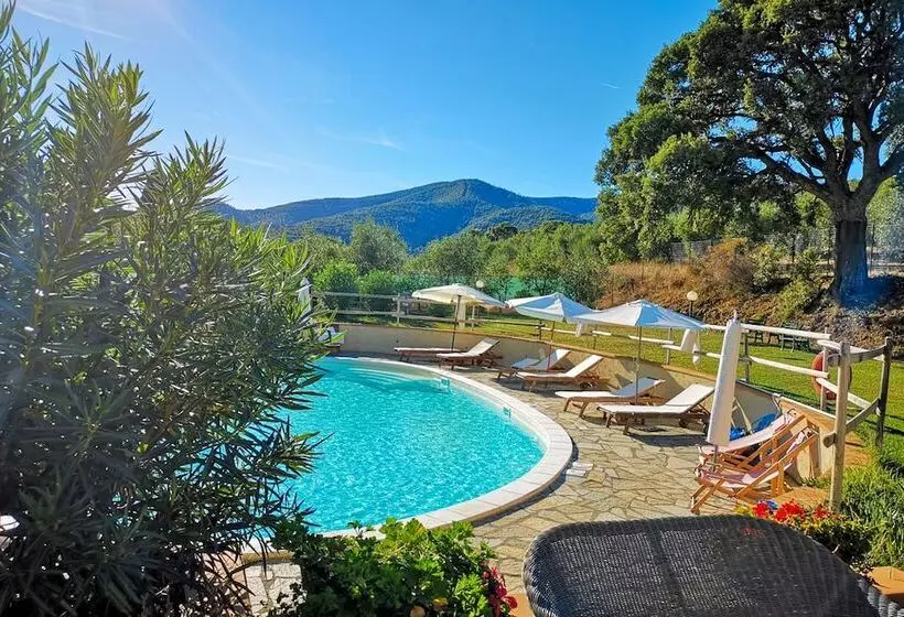 هتل روستایی Agriturismo La Luciana