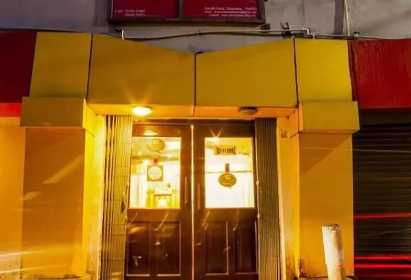 هتل O Shanti Palace
