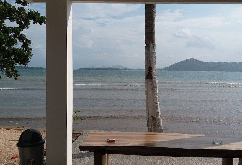 ホテル The Place Beach Bungalows