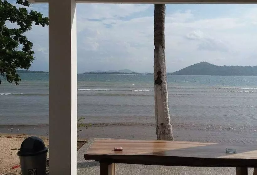 Hotelli The Place Beach Bungalows