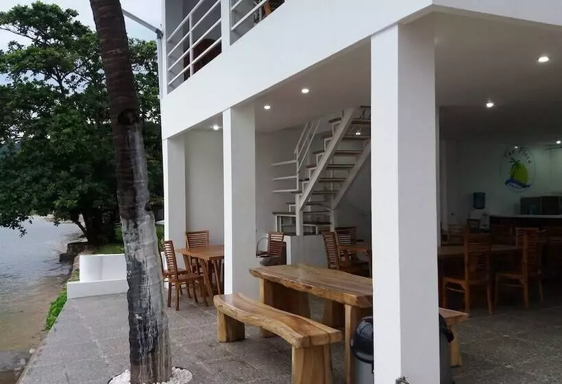 Hotelli The Place Beach Bungalows