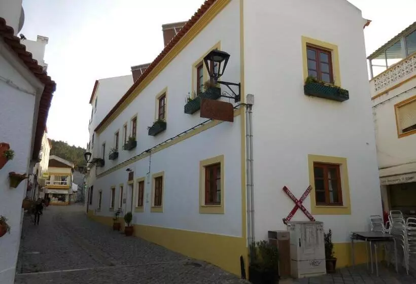 Majatalo Casa De Hóspedes Celeste By Portugalferias