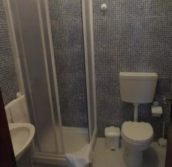 Majatalo Casa De Hóspedes Celeste By Portugalferias