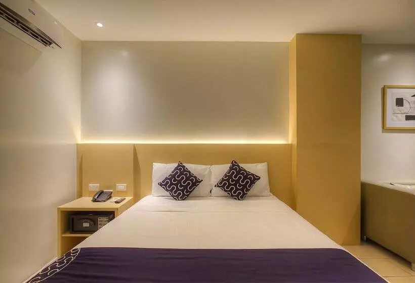 Majatalo Mayon View Garden Apartelle Sa Bukid