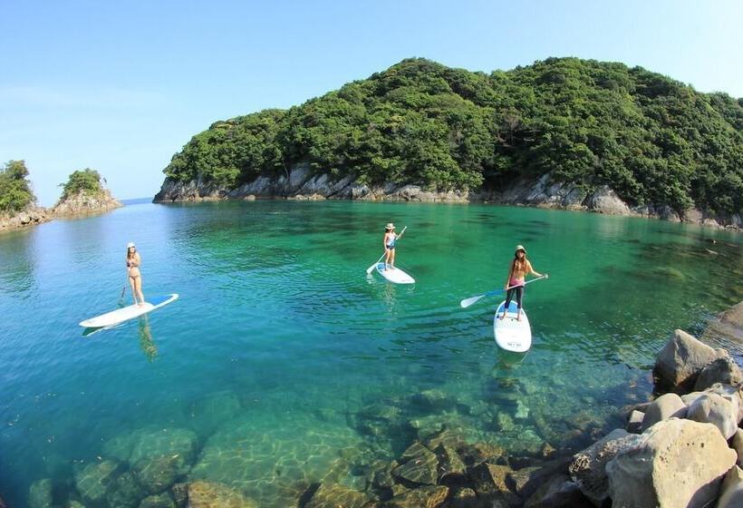 ペンション Pavilionsurf&lodge