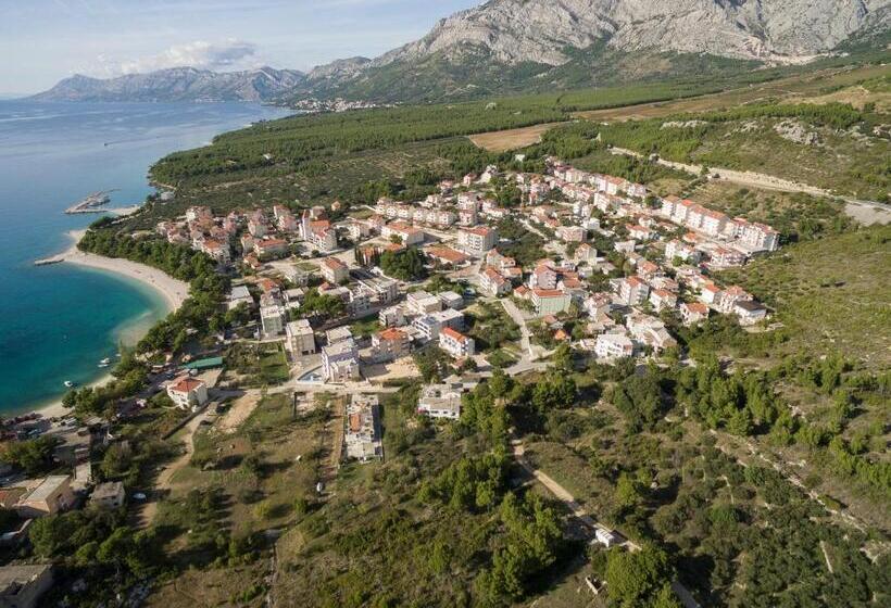 פנסיון White Stone Villa 43