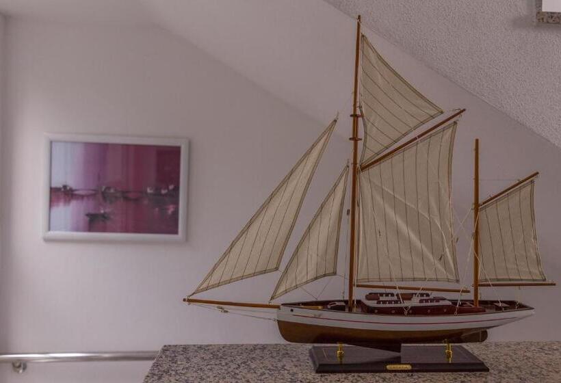 פנסיון White Stone Villa 43