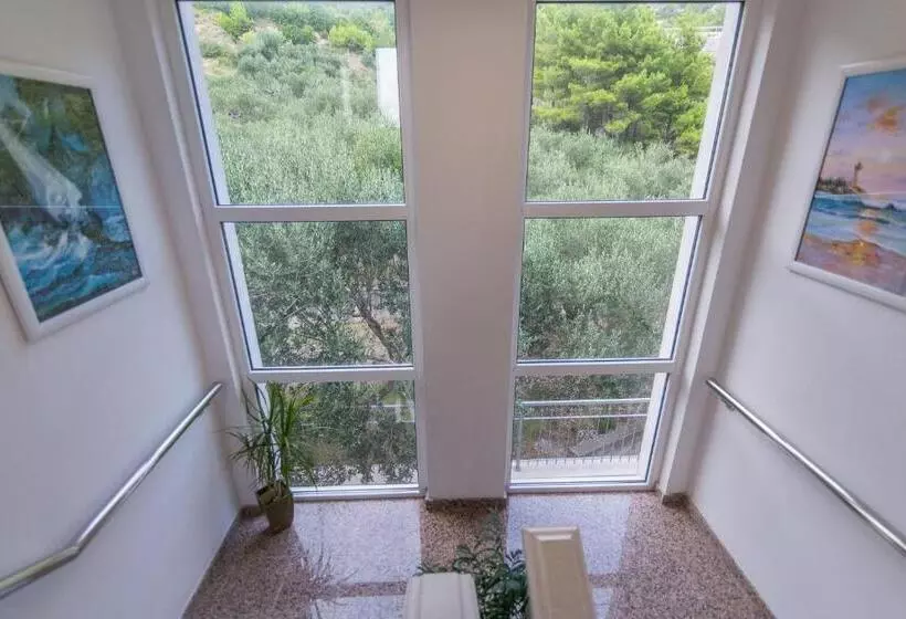 Majatalo White Stone Villa 43