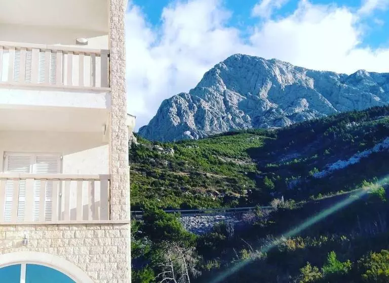 Majatalo White Stone Villa 43