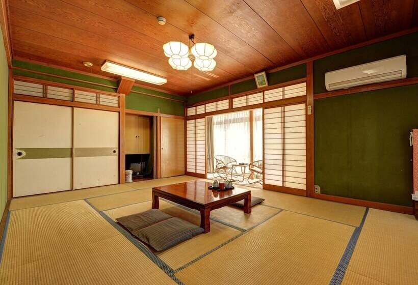 Ryokan Sakamotoya