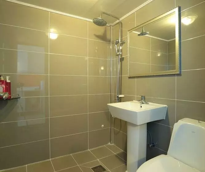 Seaview Pension
