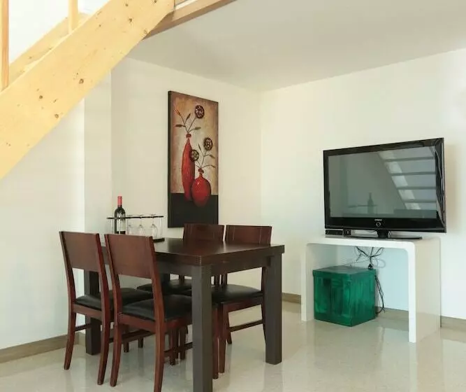 Seaview Pension