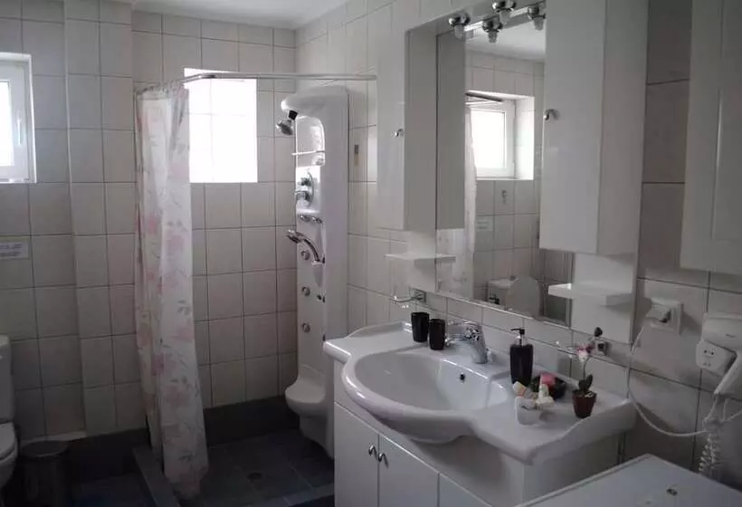 Skroponeria View Apartments