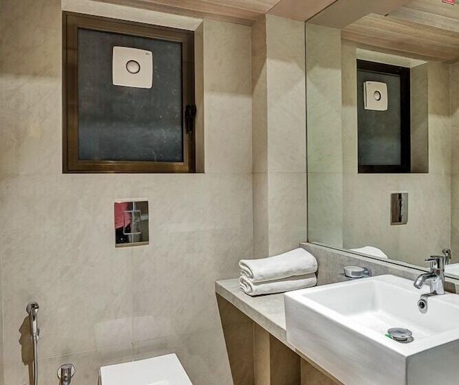 Ashok Deluxe Apartments