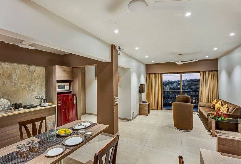 Ashok Deluxe Apartments