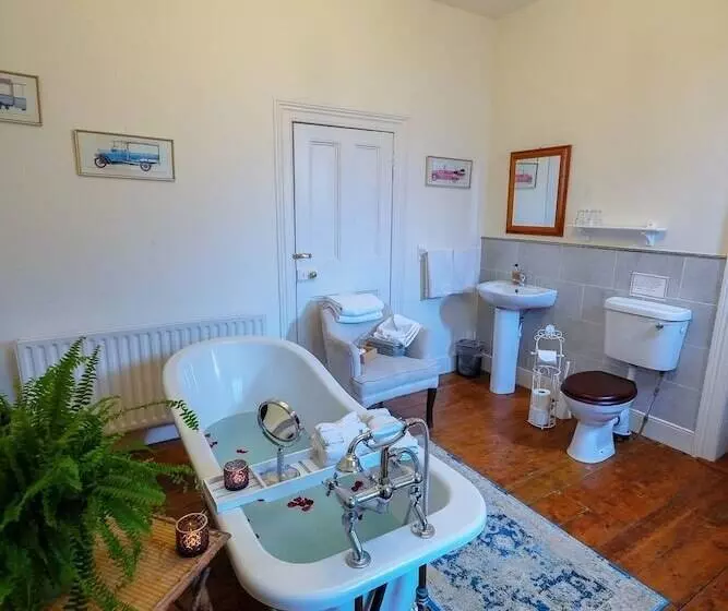 Aamiaismajoitus (B&B) Clone Country House