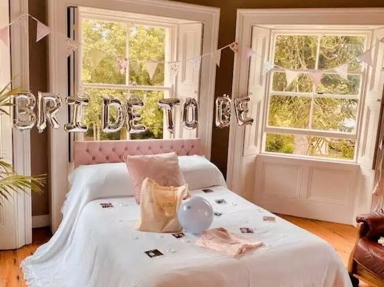 Aamiaismajoitus (B&B) Clone Country House