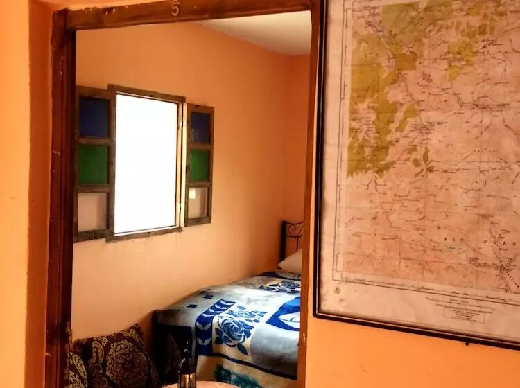 تختخواب و صبحانه Gite Entre Les Vallees