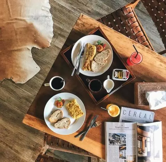 Clio Apartment