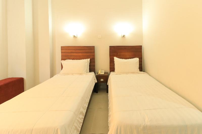 Отель Greensa Inn