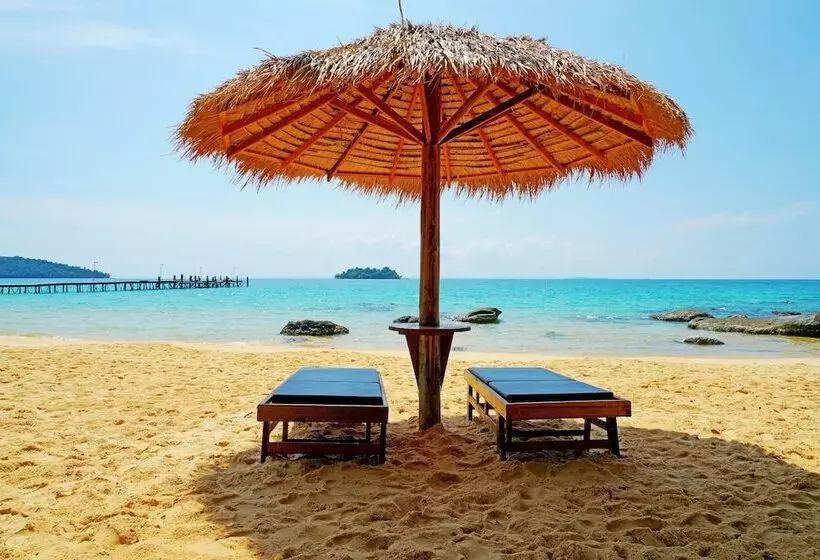 Hotelli Tree House Bungalows