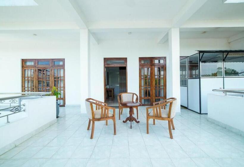 Pensão Dazzling Villa