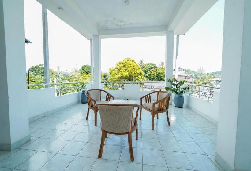 Pensão Dazzling Villa