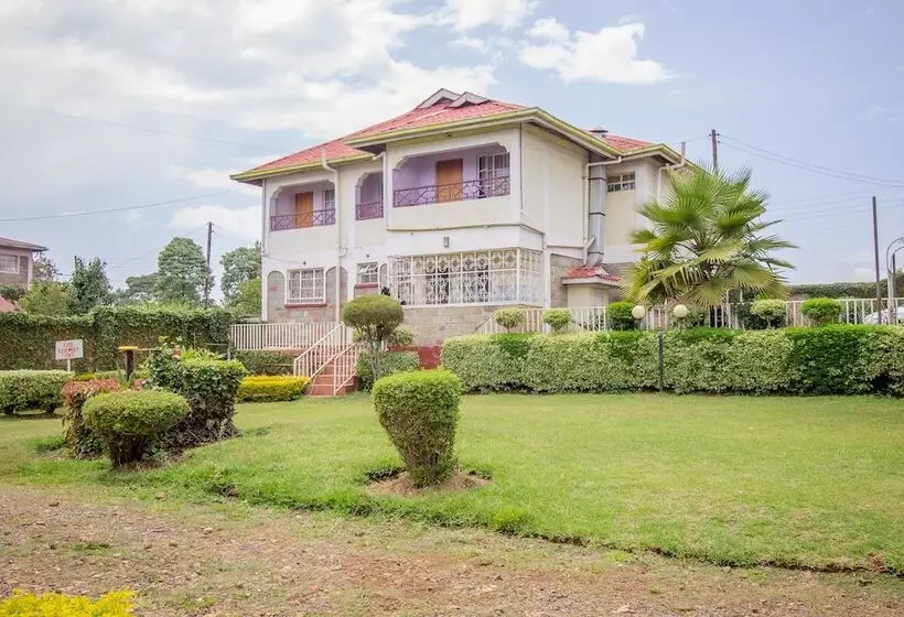 پانسیون Ivys Inn Guest House