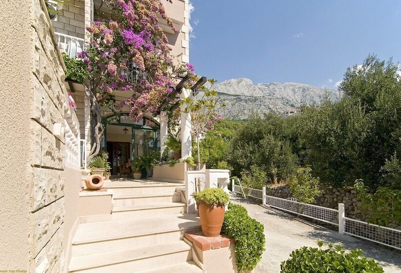 Villa Bougenvilia Tomas