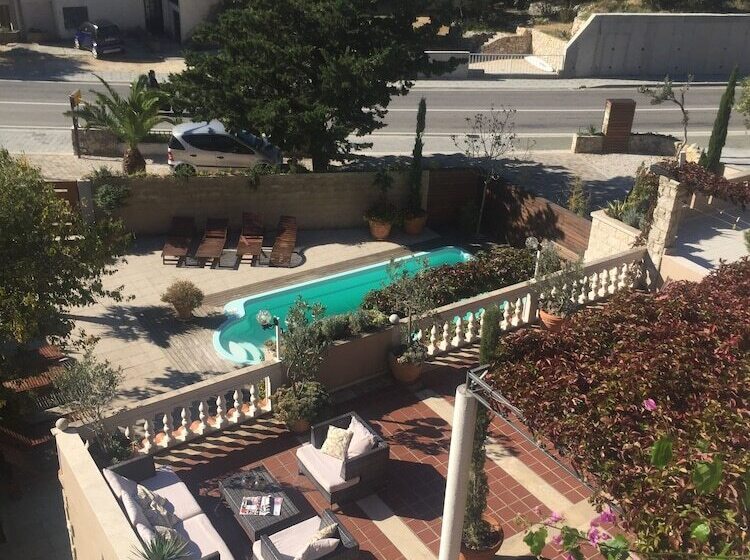 Villa Bougenvilia Tomas