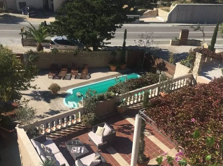 Villa Bougenvilia Tomas