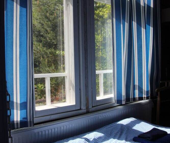 مسافرخانه Majatalo Veikeä Vuohi