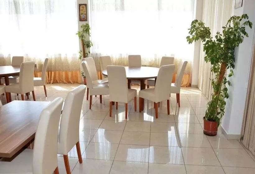 هتل Adria Sport
